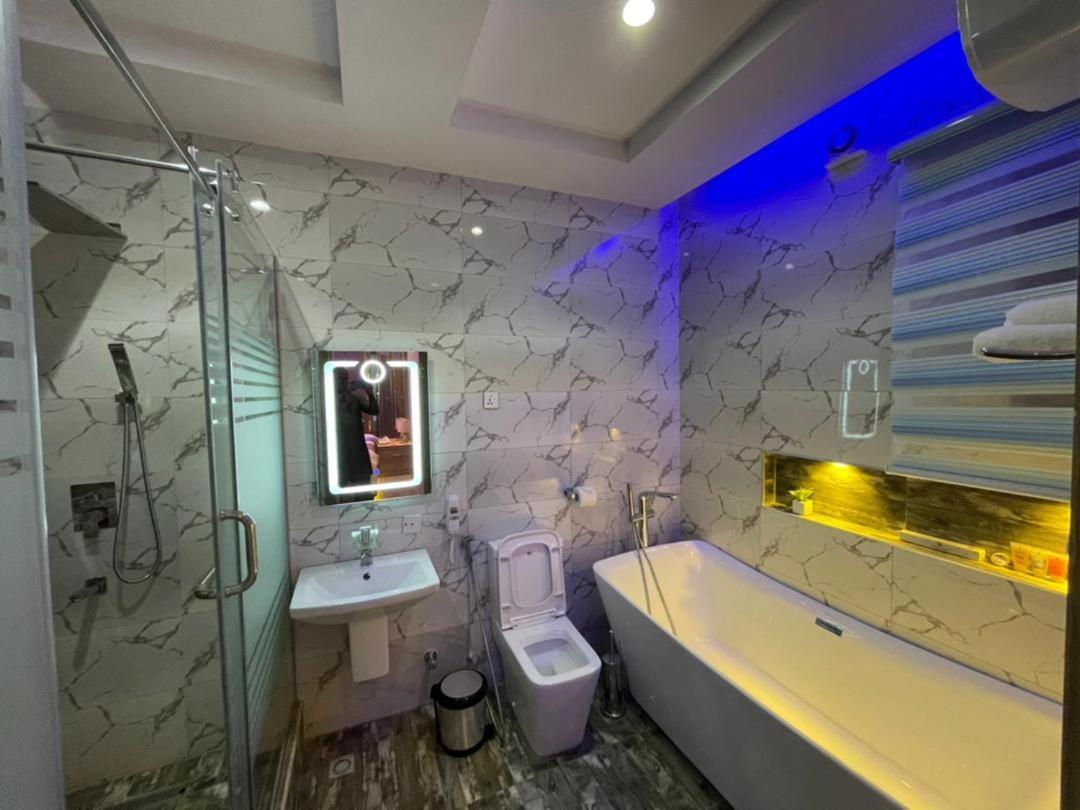 God'S Touch Apartments Signature Lagos Ngoại thất bức ảnh